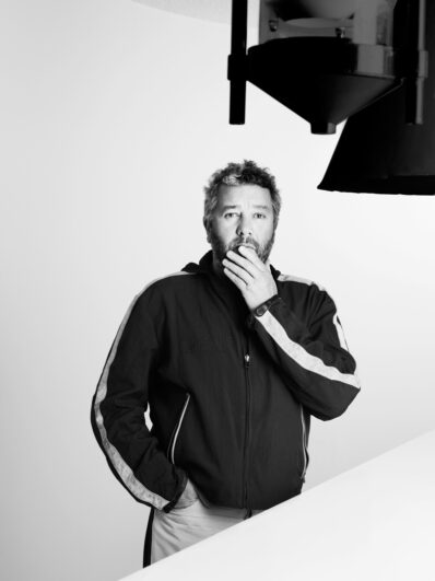 Îți facem cunoștiință cu celebrul Philippe Starck