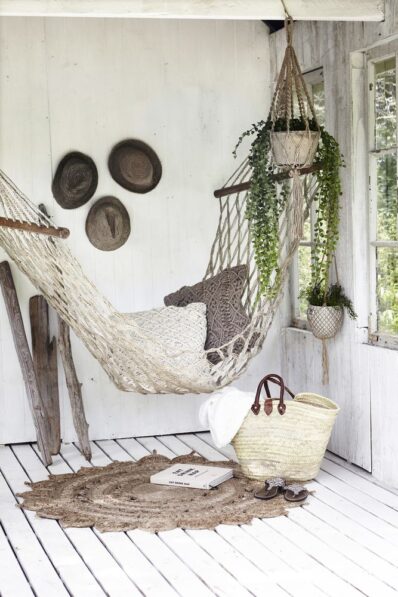 Trend alert: piese din macrame